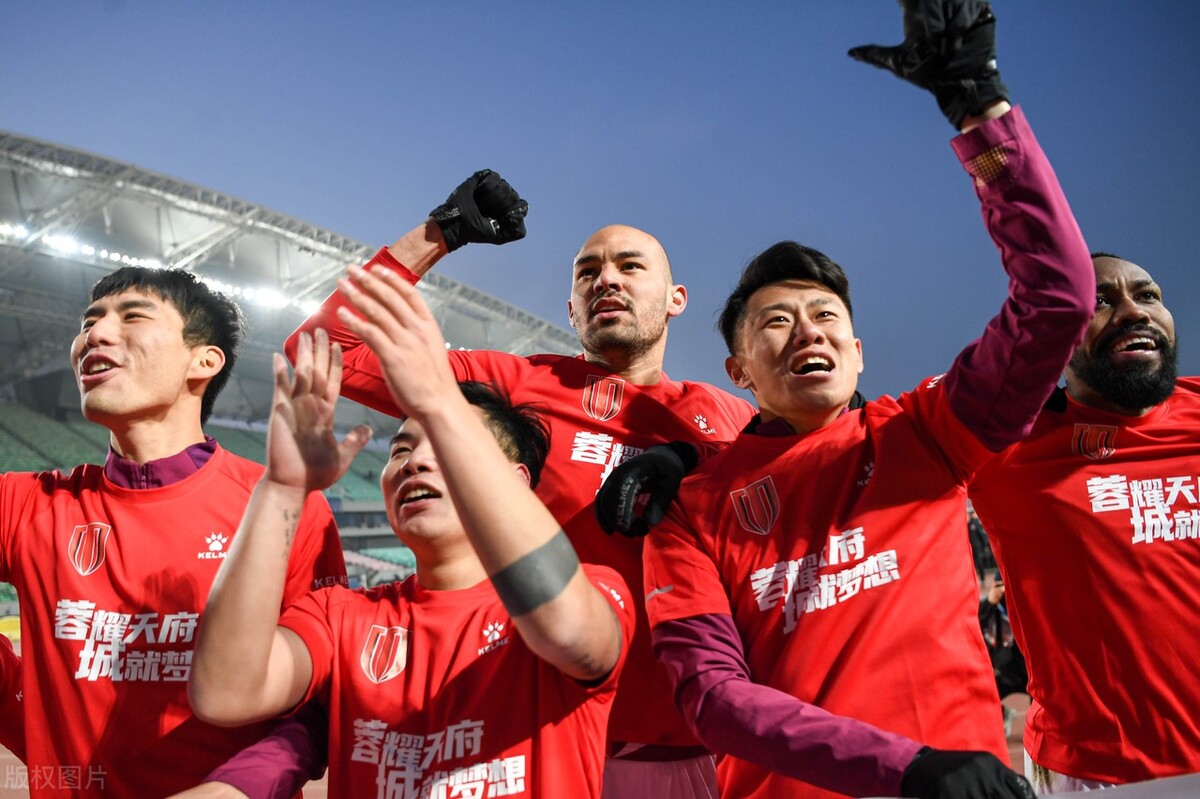 九游游戏-风云突变达拉斯独行侠清晨调整名单，中超版图或变，压力陡增，球队文化再被提及(达拉斯独行侠最新赛程最新)